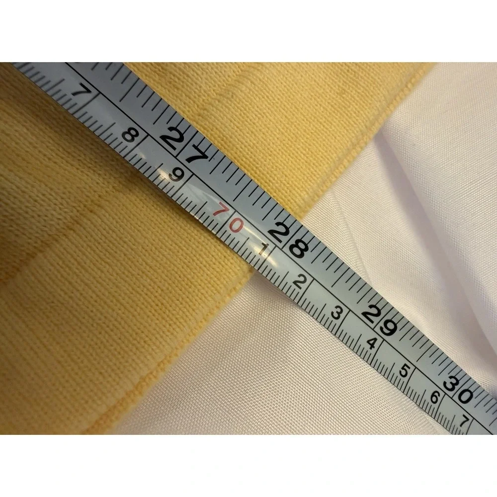 Banana Republic Yellow Knit V-Neck Pullover Sweater Mens L Solid Long Sleeve